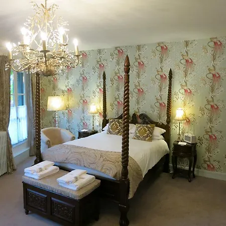Logis De France La Chartre-sur-le-Loir