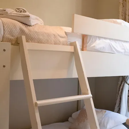 Hotel Logis De France La Chartre-sur-le-Loir