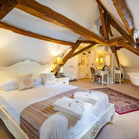 Logis De France فندق La Chartre-sur-le-Loir