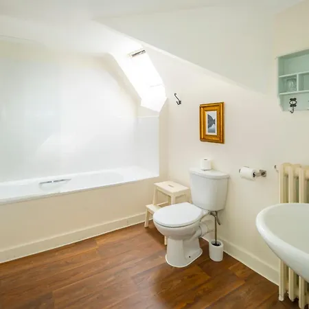 Logis De France La Chartre-sur-le-Loir