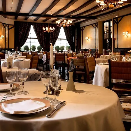 Hotel Logis De France La Chartre-sur-le-Loir