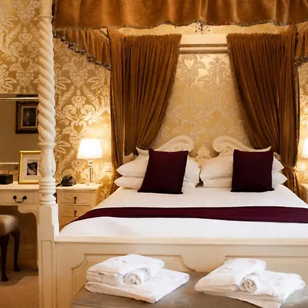 Logis De France 3* La Chartre-sur-le-Loir