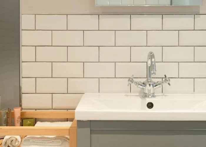 Logis De France La Chartre-sur-le-Loir