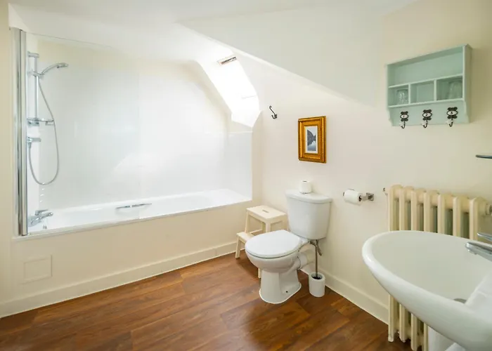 Logis De France La Chartre-sur-le-Loir